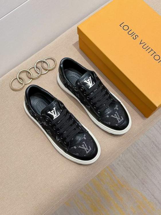 Picture of Louis Vuitton Shoes _SKULVsz38-44mnf052817130